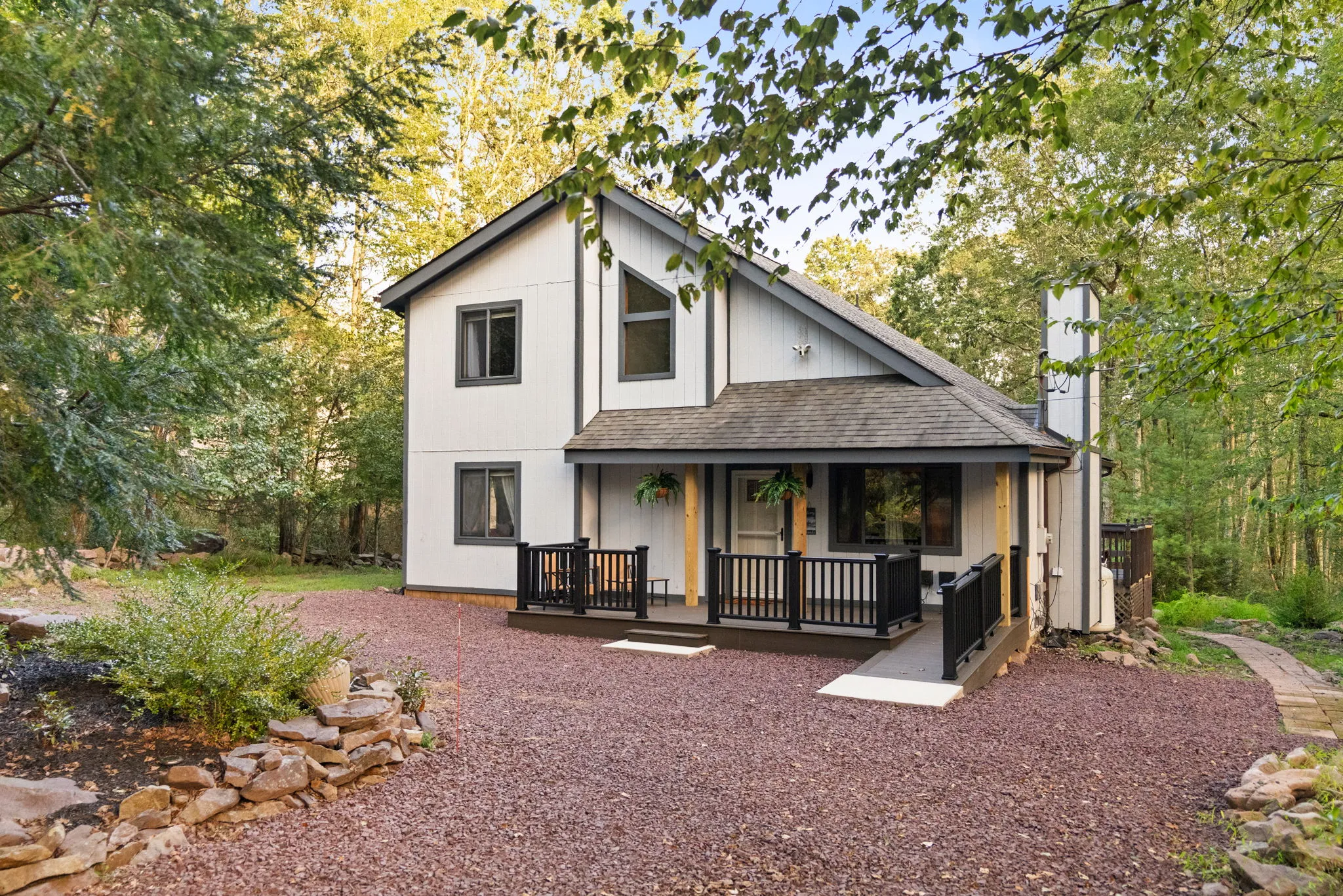 Exterior of the house, 9 of 18