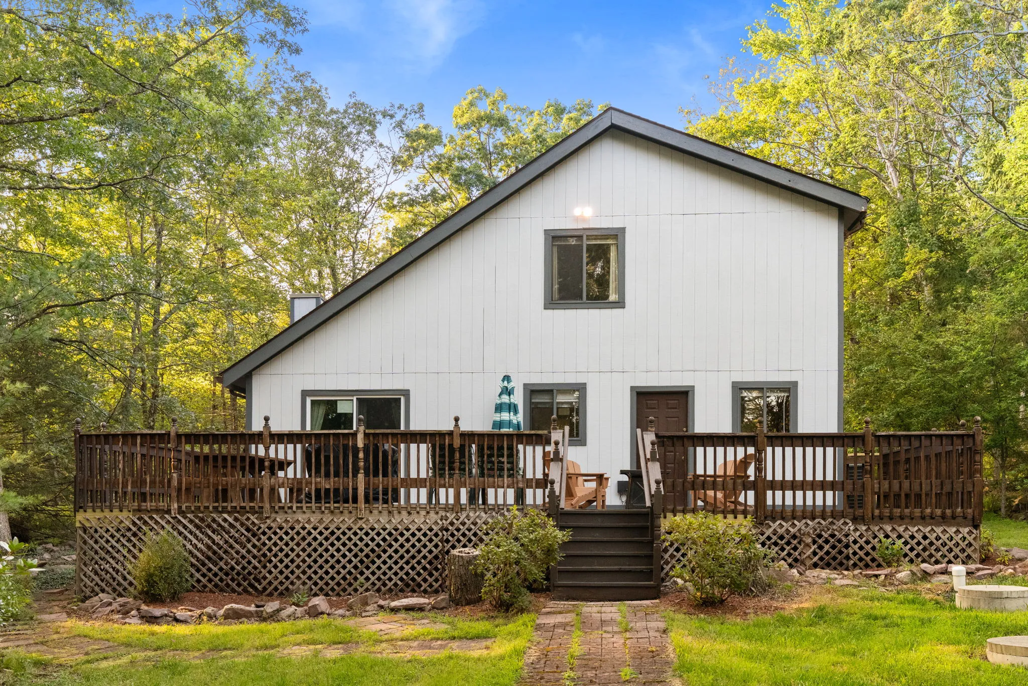Deck and wooded yard, 12 of 19